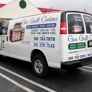 Gas Grill Center Van 04
