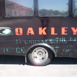 OakleyBus009