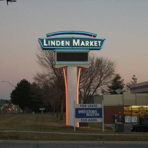 Smaller version of mall sign