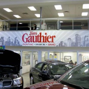 Another view of the Dealership Wall Wrap

Visit www.xtremesign.ca to see more...