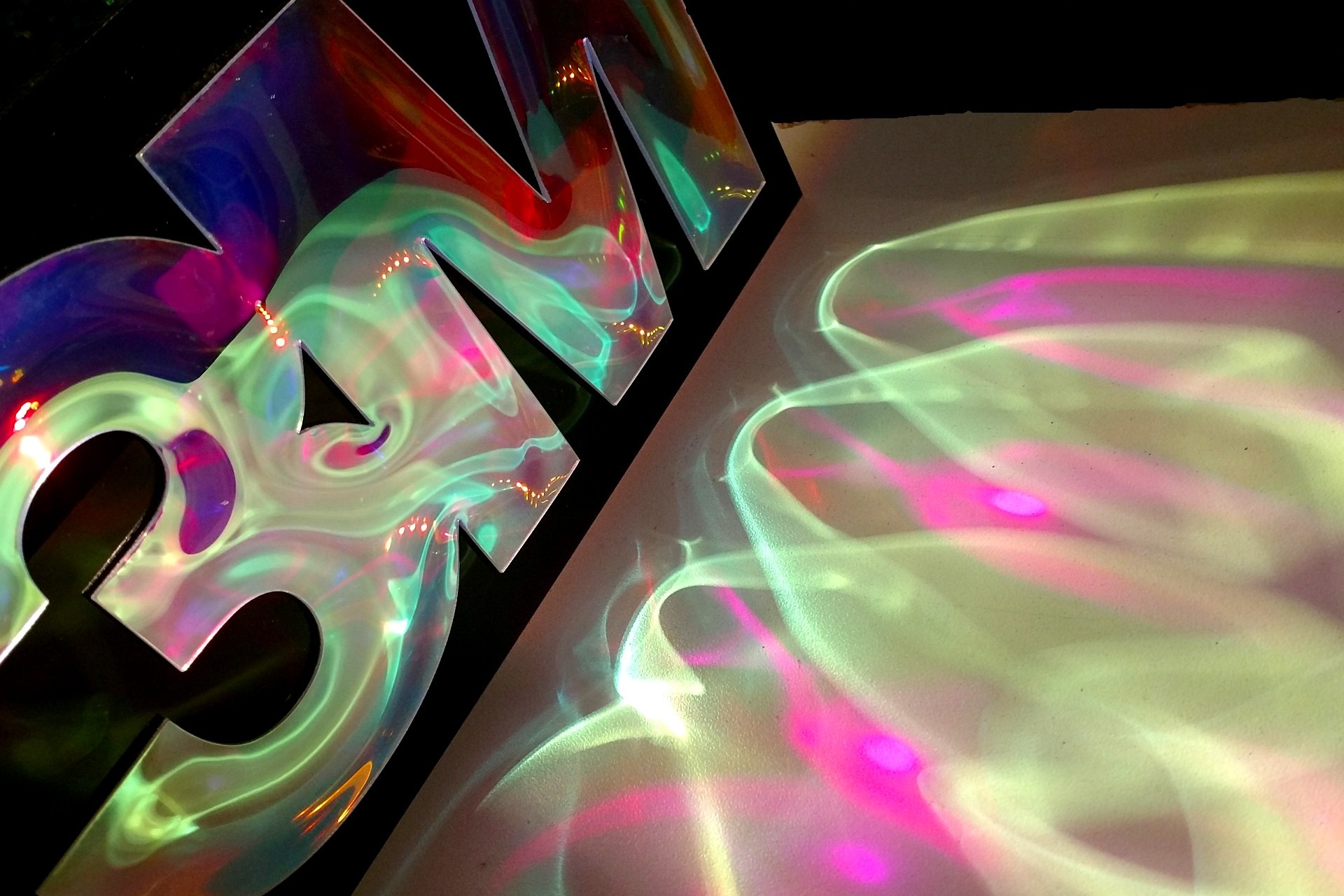 3MLogo-Reflec-noTxt.JPG