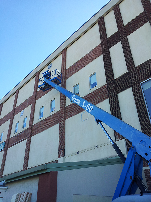 60 footer lift.jpg