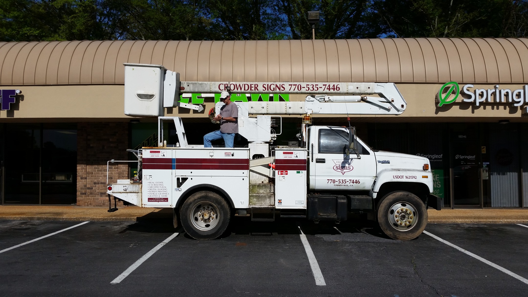 BucketTruck_001.jpg