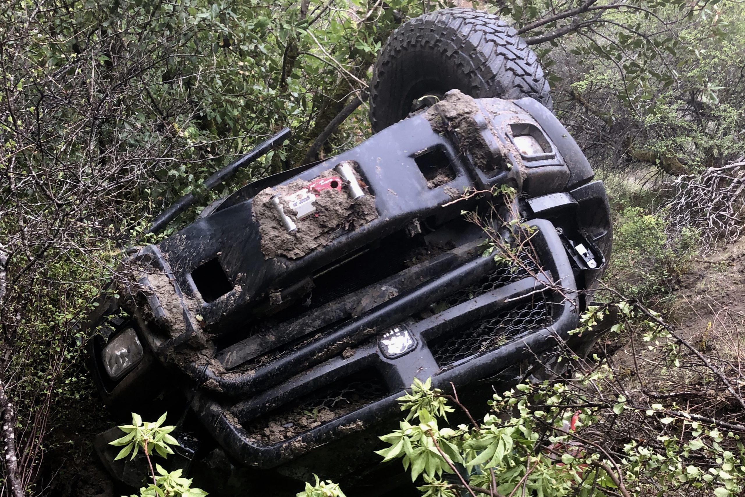how-a-fwc-ram-rig-saved-drivers-life-in-roll-over-crash-down-the-mountain_5.jpeg