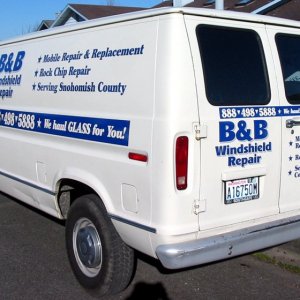 B&B Windshield Repair 2/3