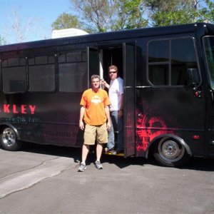 OakleyBus008