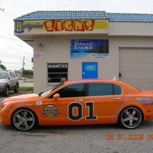 2008 Bentley Flying Spur wrap.