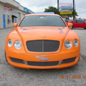 2008 Bentley Flying Spur wrap.