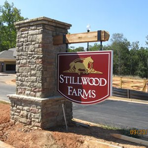 residential entrance sign 005