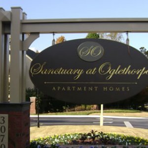residential entrance sign 032