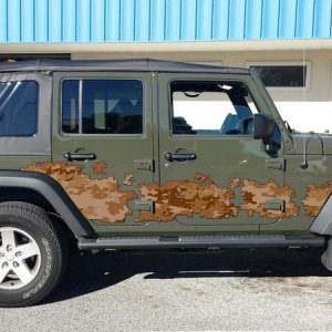 jeep partial wrap.jpg