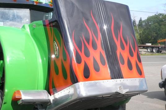 another 'flaming' Peterbilt