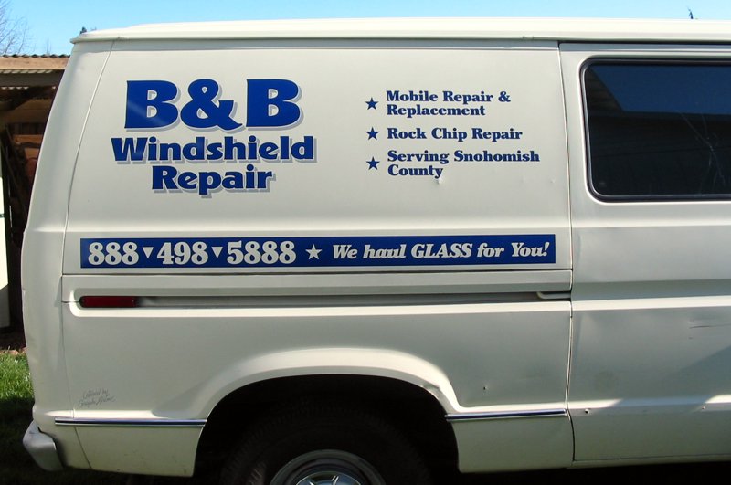 B&B Windshield Repair 1/3