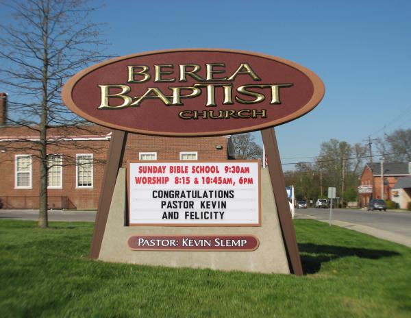 Berea Baptist Custom Monument Sign.