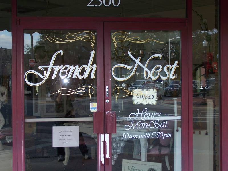 french nest door