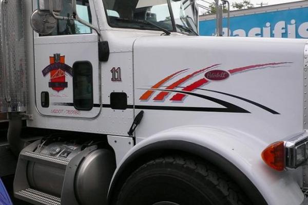 graphix on BJ's truck