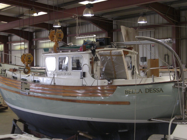 hand painted name on boat.