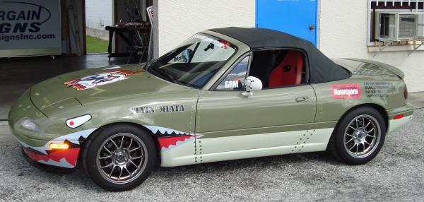 Miata wrap for Grassroots Motorsports Magazine.