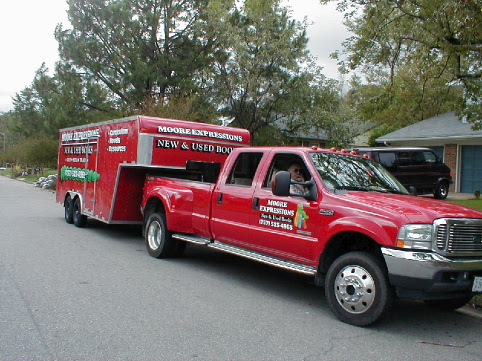 Moore Expressions Truck & Trailer