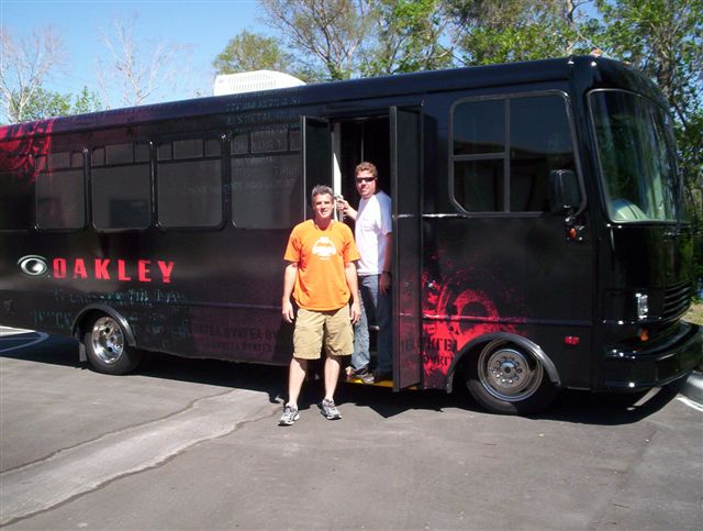 OakleyBus008