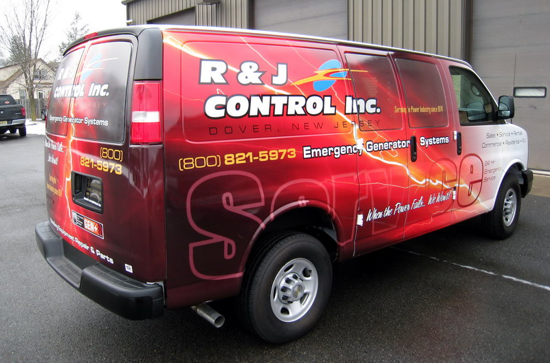 r_j_control_van_wrap_drs_fb