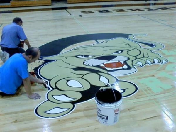 Re-creation from existing school logo. I was paid to reproduce only the mascot from a 4 x 6 photo and paint it on the gymnasium floor.