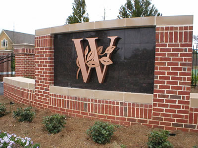 residential entrance sign 023